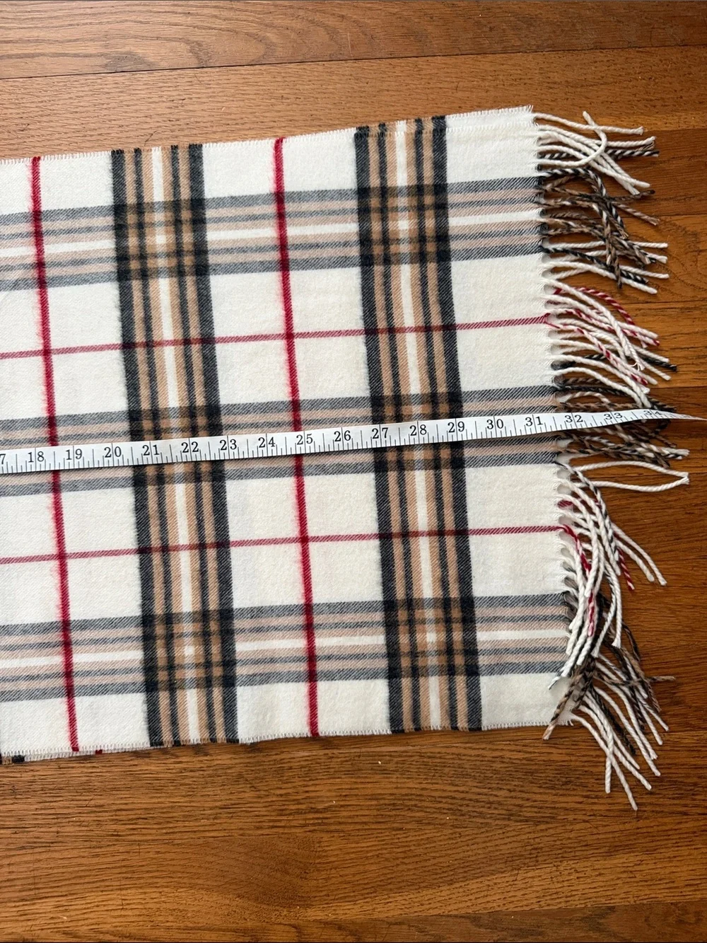 🧣Ivory/red/tan/black plaid Cashmink scarf.